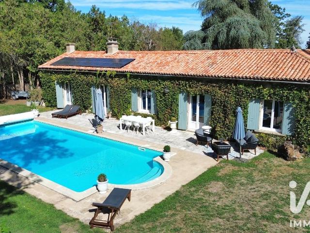 Maison 5 pièces 197 m²