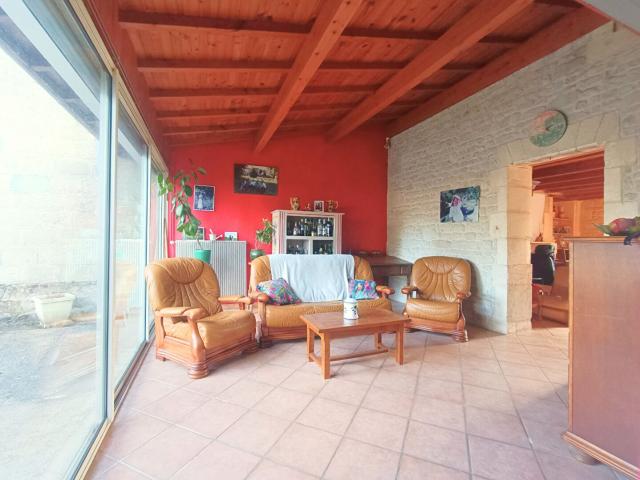 Maison 5 pièces 197 m² Foussignac 197m² Foussignac