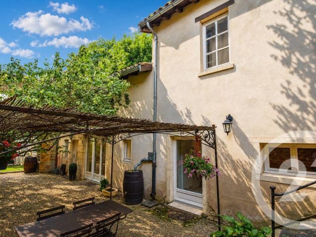 Maison 5 pièces 198 m²