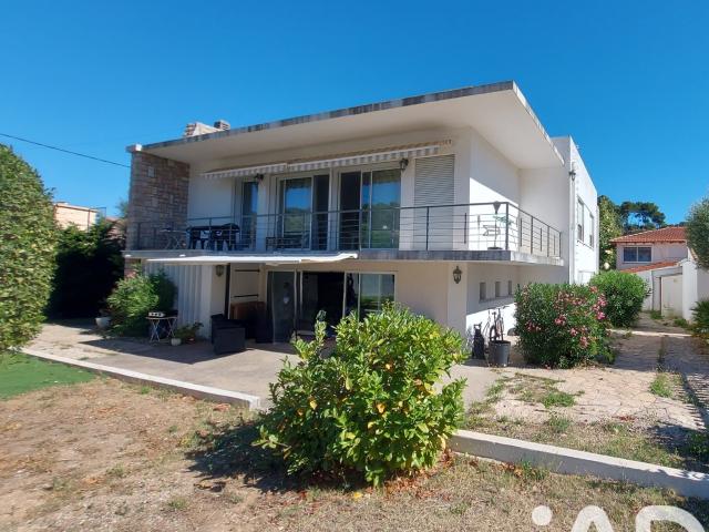 Maison 5 pièces 198 m²