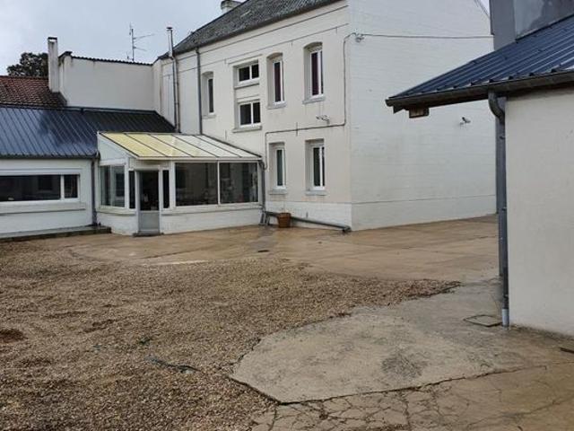 Maison 5 pièces, 198 m² à louer à Villers Outréaux 59142