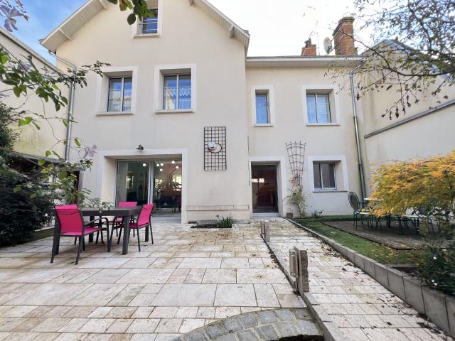 Maison 5 pièces 190 m²