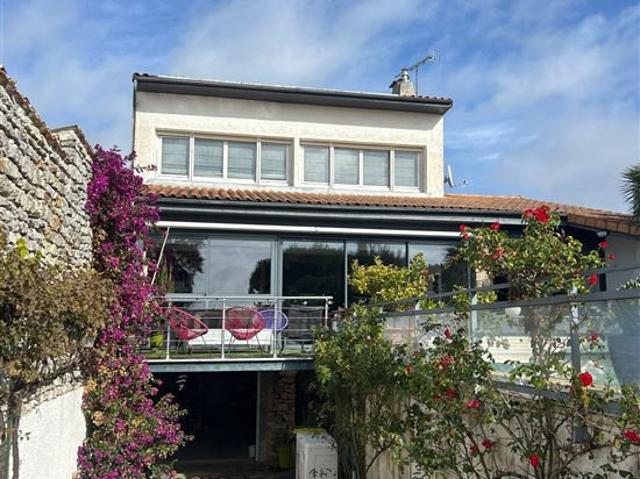 Maison 5 pièces 190 m²