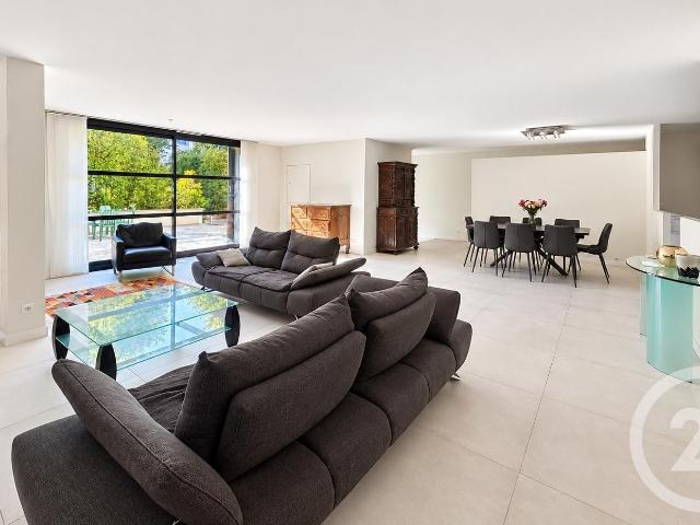 Maison 5 pièces 190 m²