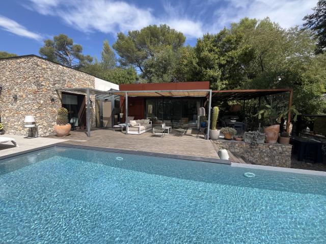 Maison 5 pièces 190 m²