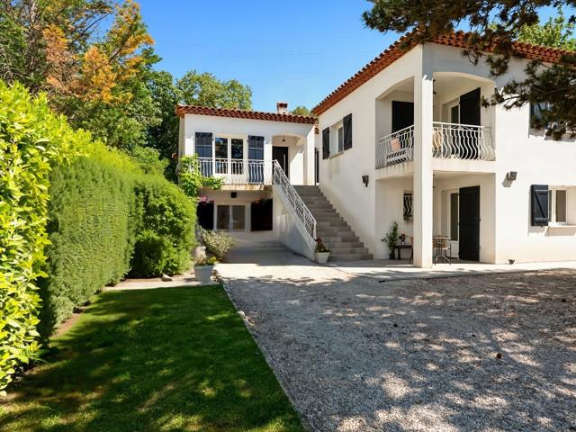 Maison 5 pièces 190 m²