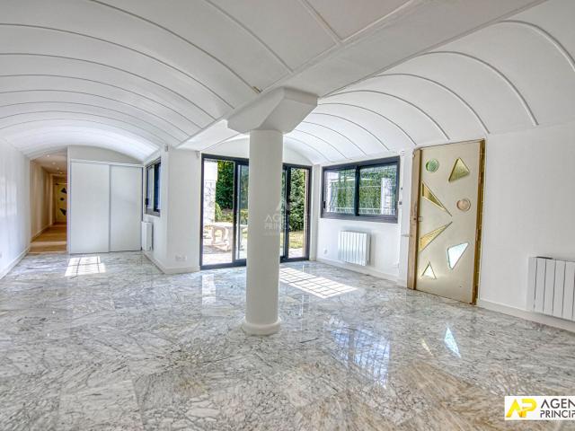 Maison 5 pièces 191 m²