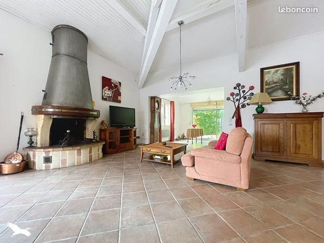 Maison 5 pièces 191 m²