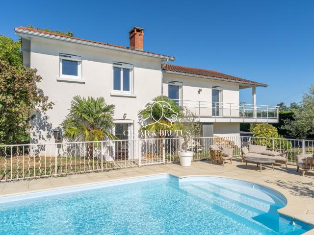 Maison 5 pièces 192 m²