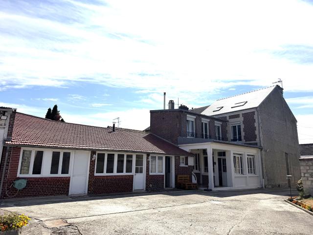 Maison 5 pièces 204 m²