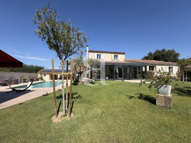 Maison 5 pièces 204 m²