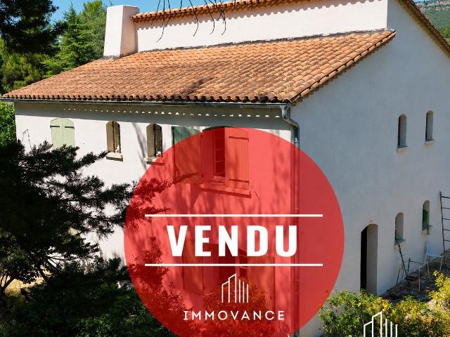 Maison 5 pièces 204 m²