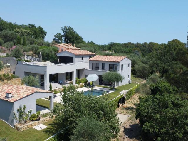 Maison 5 pièces 205 m²