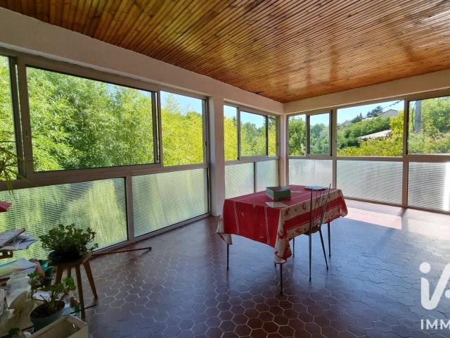 Maison 5 pièces 205 m²