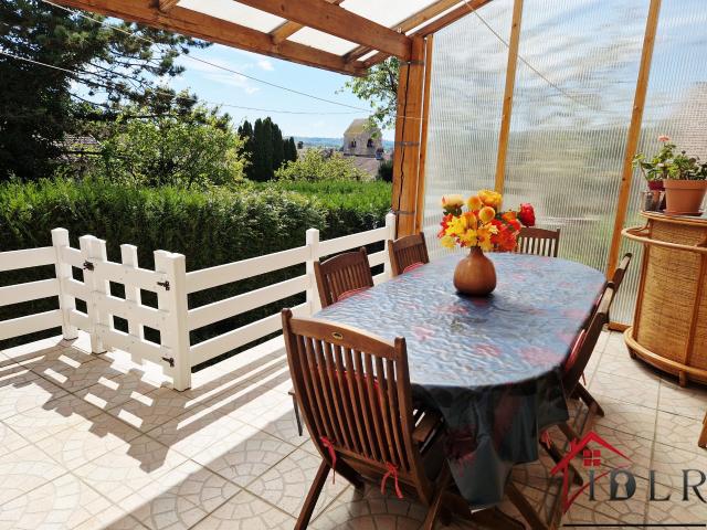 Maison 5 pièces 205 m²