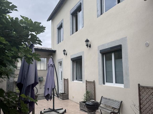Maison 5 pièces 205 m²