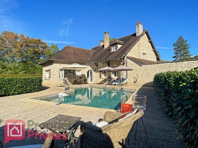 Maison 5 pièces 206 m²