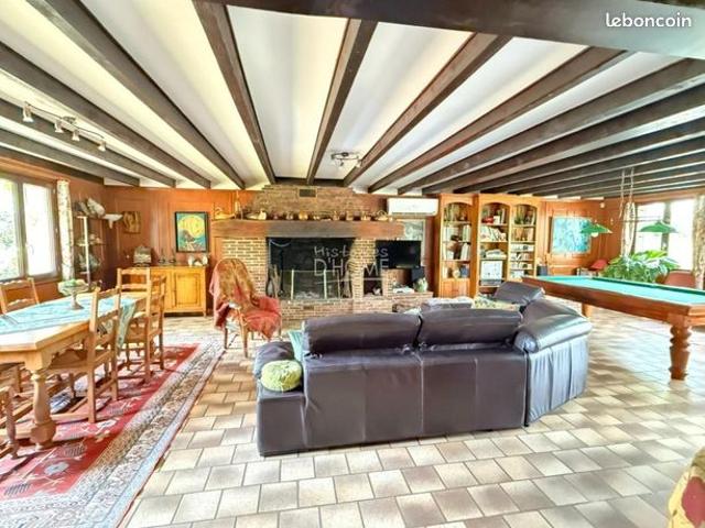 Maison 5 pièces 207 m²
