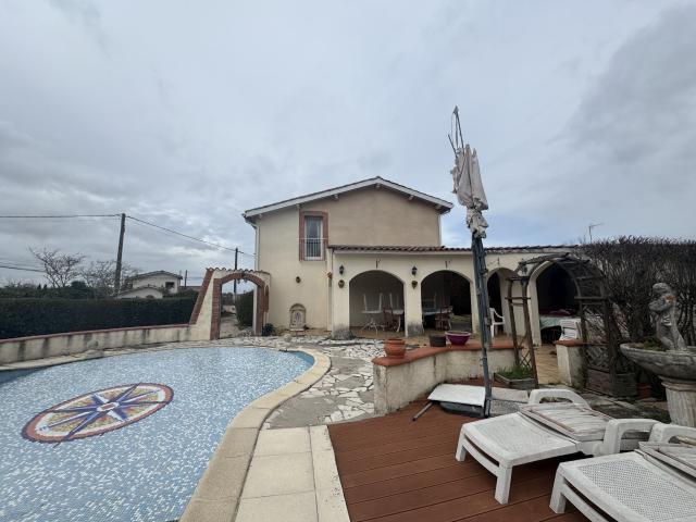 Maison 5 pièces 207 m²
