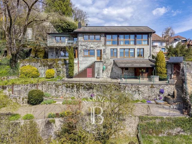 Maison 5 pièces 207 m²