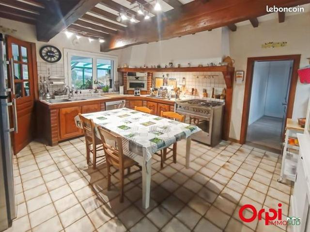 Maison 5 pièces 209 m²