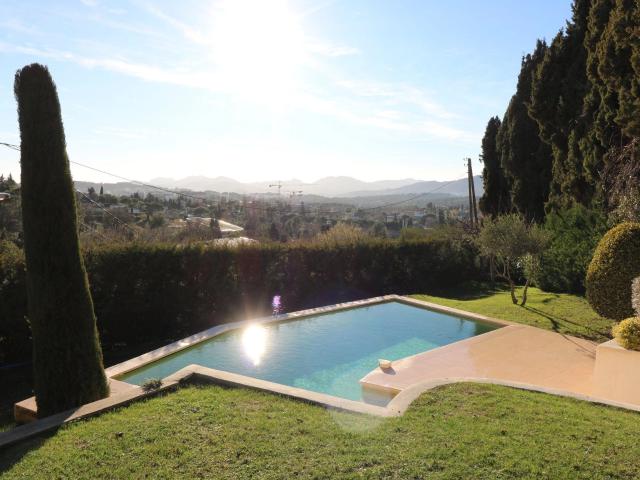 Maison 5 pièces 209 m²