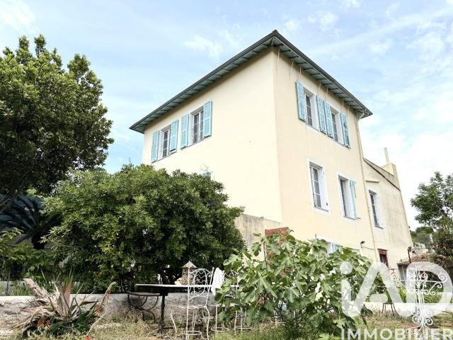 Maison 5 pièces 200 m²
