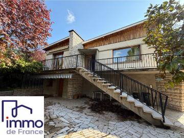 Maison 5 pièces 200 m²