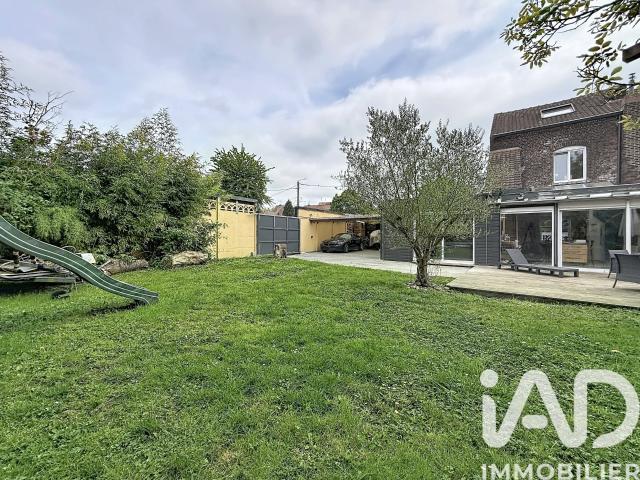 Maison 5 pièces 200 m²