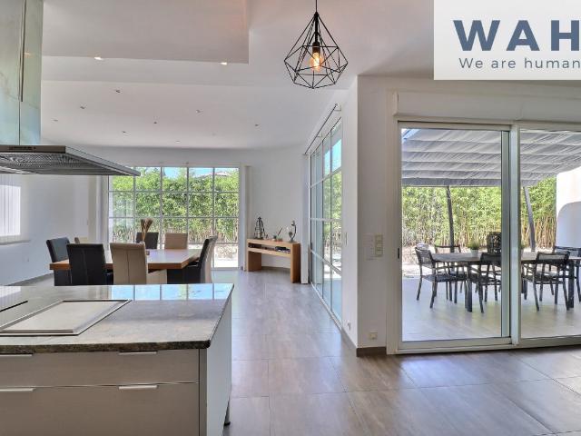 Maison 5 pièces 200 m²