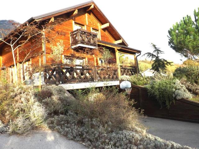 Maison 5 pièces 200 m²