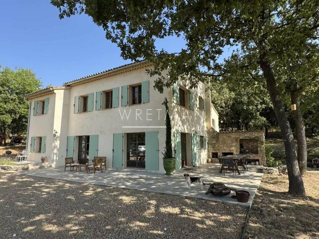 Maison 5 pièces 200 m²