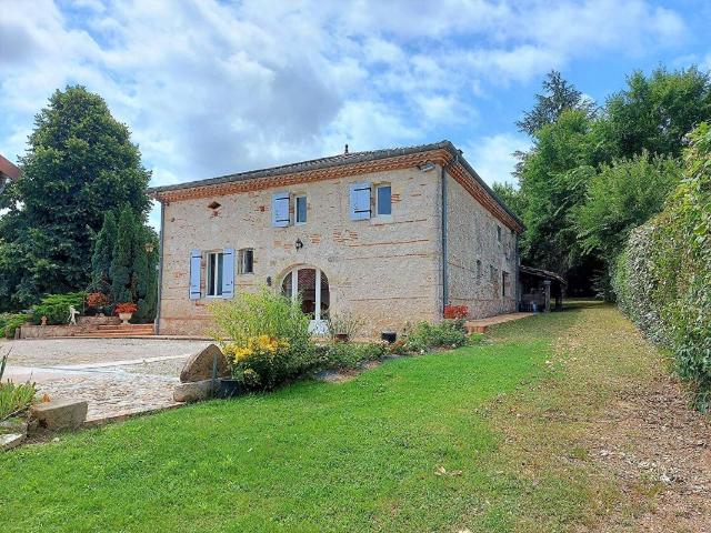 Maison 5 pièces 200 m²
