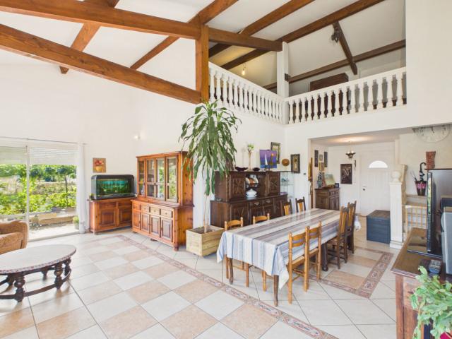 Maison 5 pièces 200 m²