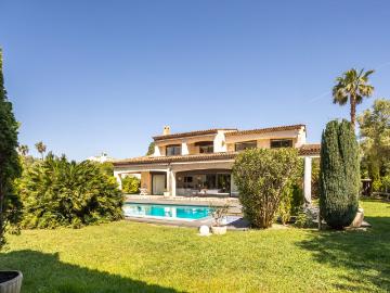 Maison 5 pièces 200 m²
