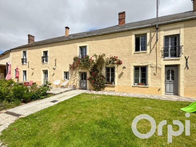 Maison 6 pièces 210 m²