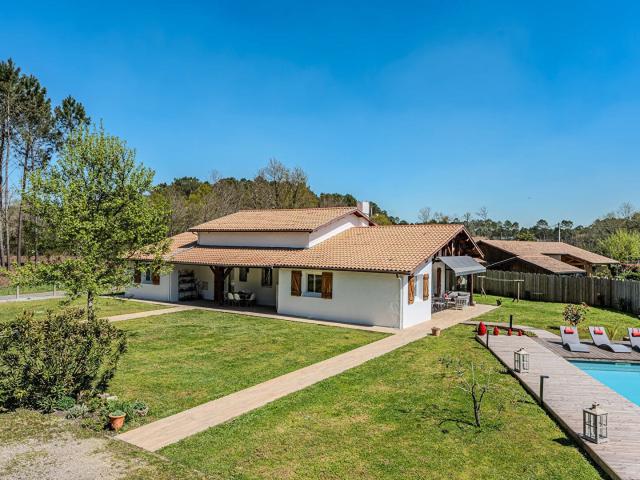 Maison 5 pièces 200 m²
