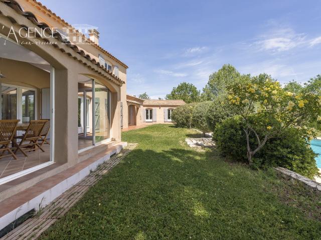 Maison 5 pièces 200 m²