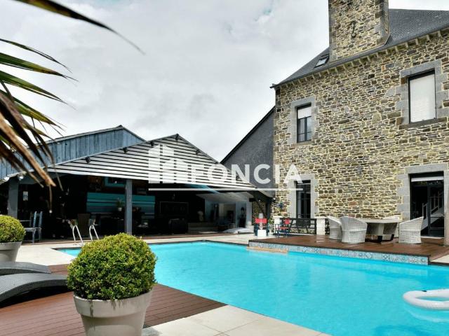 Maison 5 pièces 200 m²