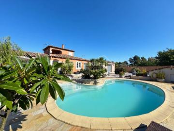 Maison 5 pièces 200 m²