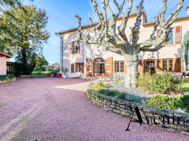 Maison 5 pièces 202 m²