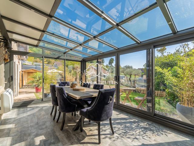 Maison 5 pièces 202 m²