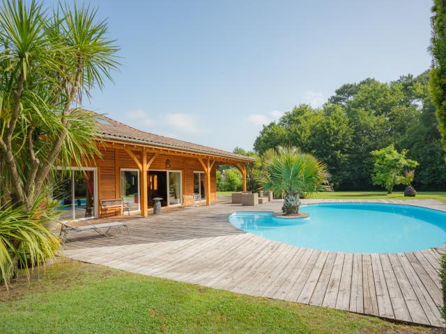 Maison 5 pièces 202 m²
