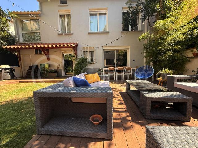Maison 5 pièces 202 m²