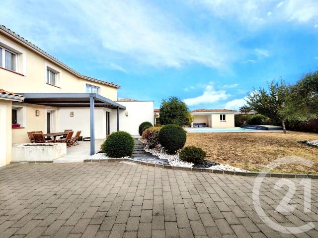 Maison 5 pièces 202 m²
