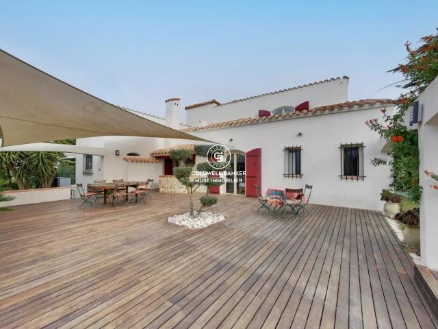 Maison 5 pièces 203 m²