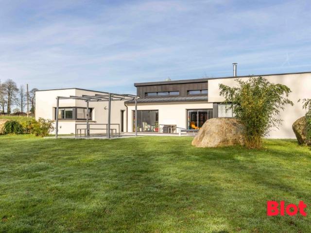 Maison 5 pièces 214 m²