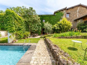 Maison 5 pièces 214 m²