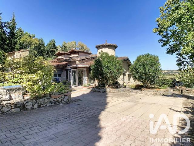 Maison 5 pièces 215 m²