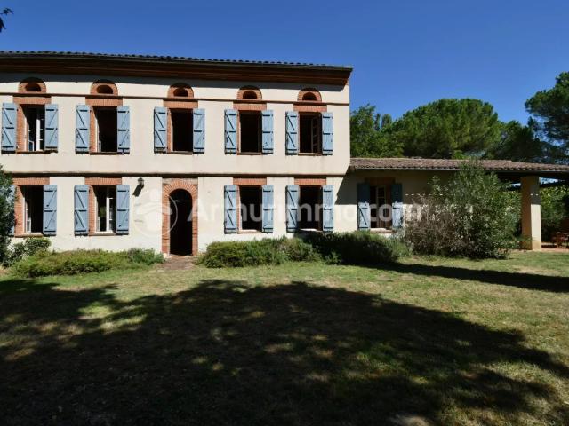 Maison 5 pièces 215 m²